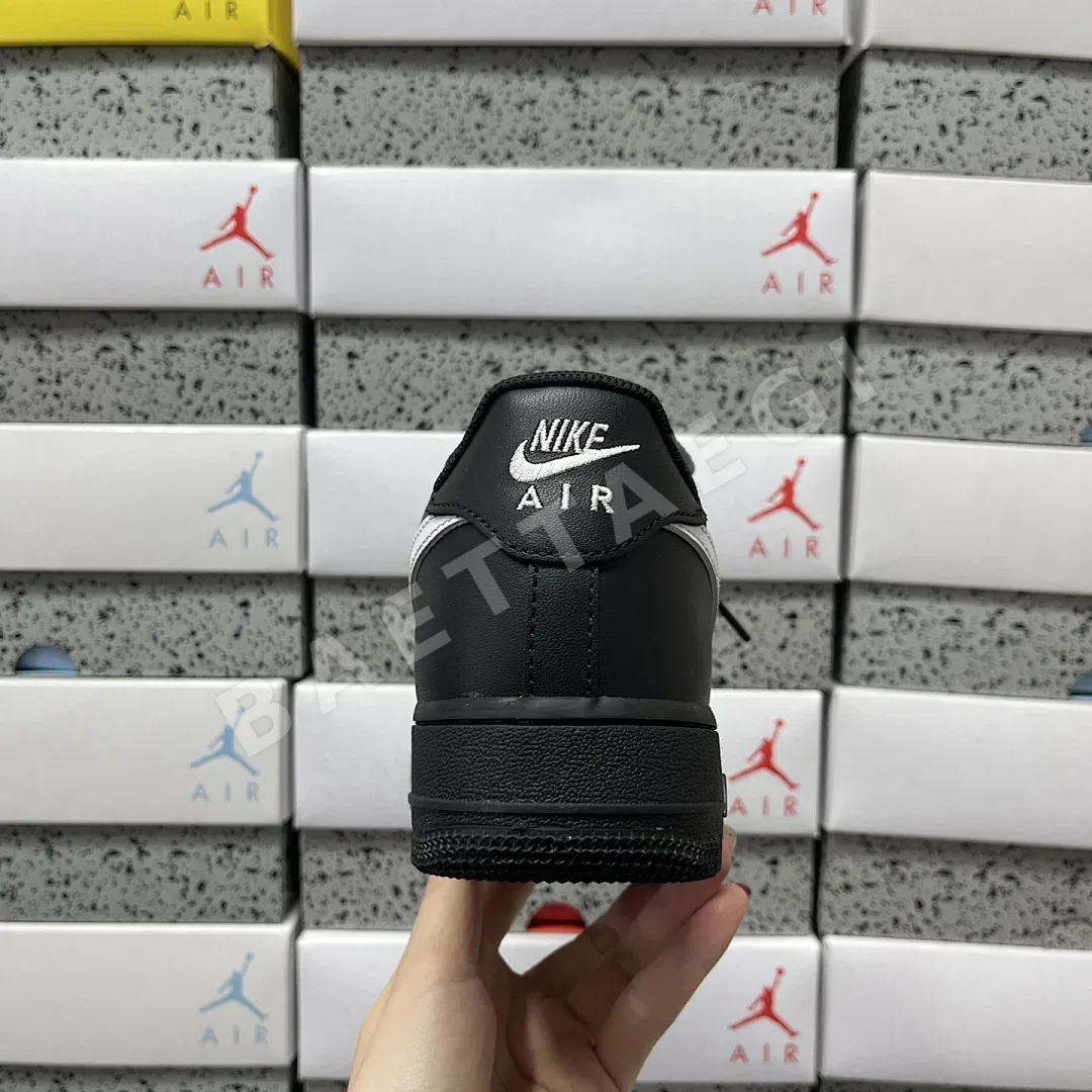 나이키 [MAX] 에어 포스 1 로우 FZ0627-010 201090 Nike Air Force 1 Low '07 Black White 상세 이미지 3