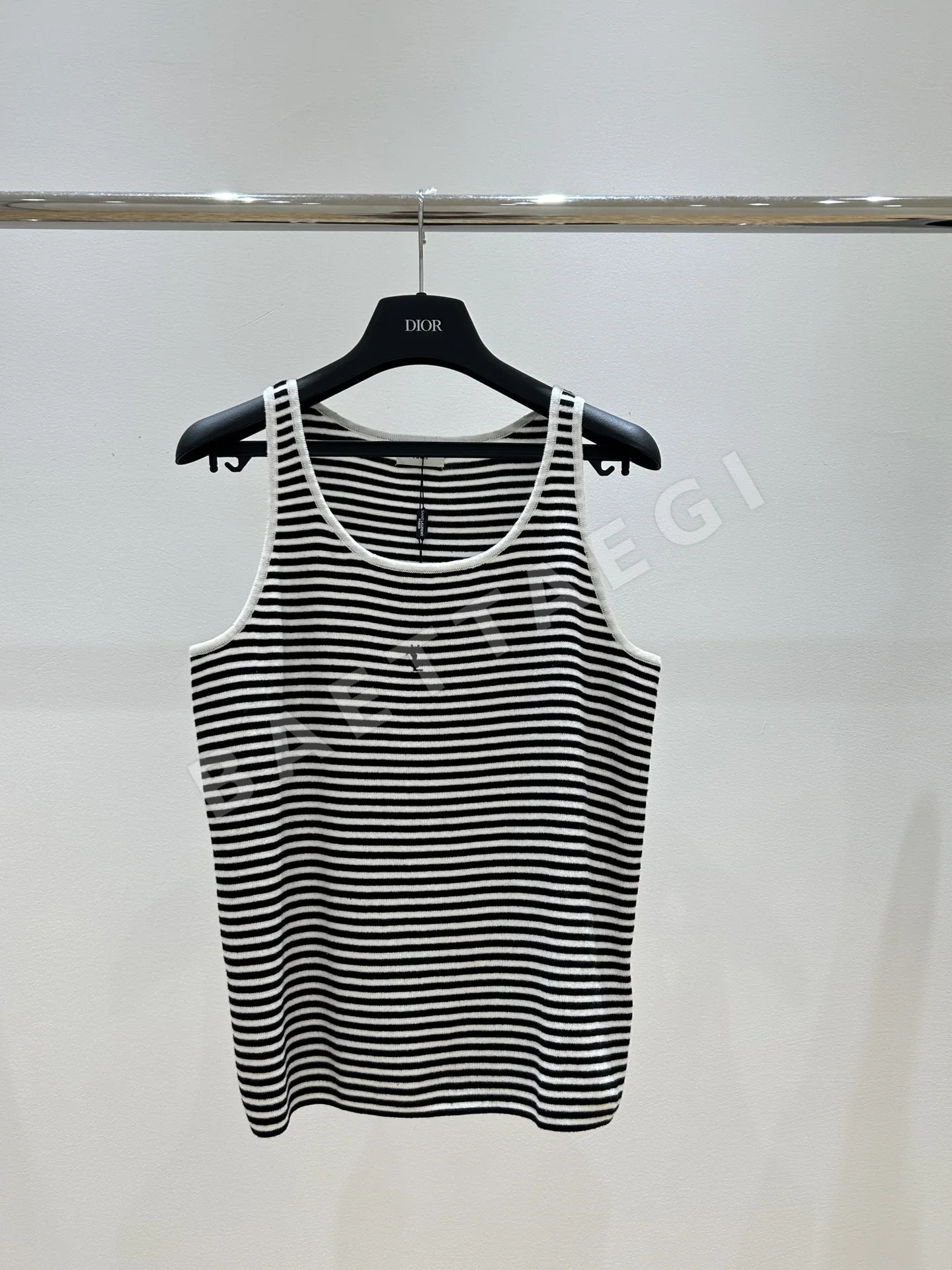 생로랑 자수 스트라이프 반팔 티셔츠 103288