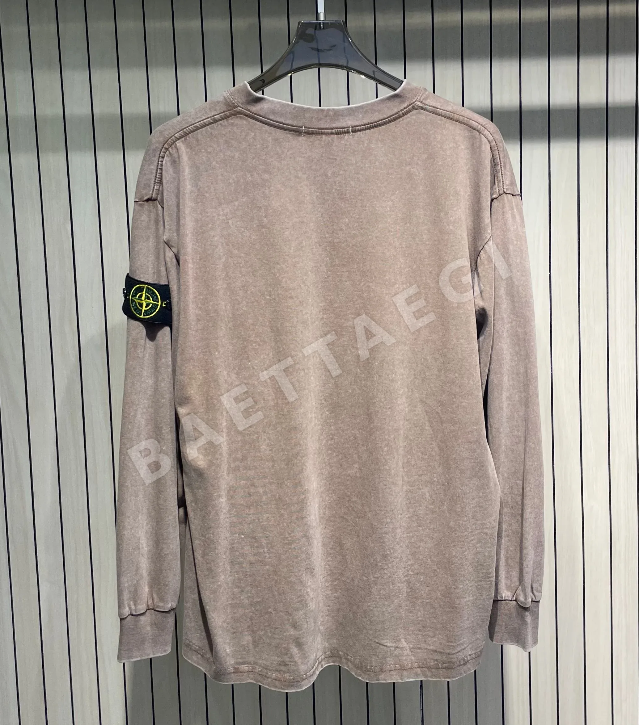 스톤아일랜드 클래식 카프 라벨 크루넥 긴팔 티셔츠 상세 이미지 7