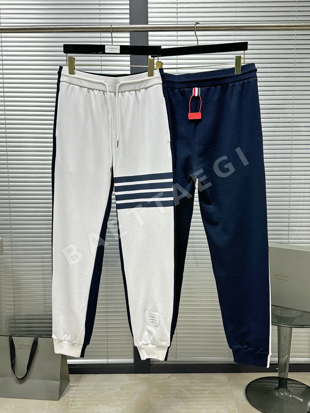 톰브라운 남성 바지 159494 Thom Browne Pants 상세 이미지 8