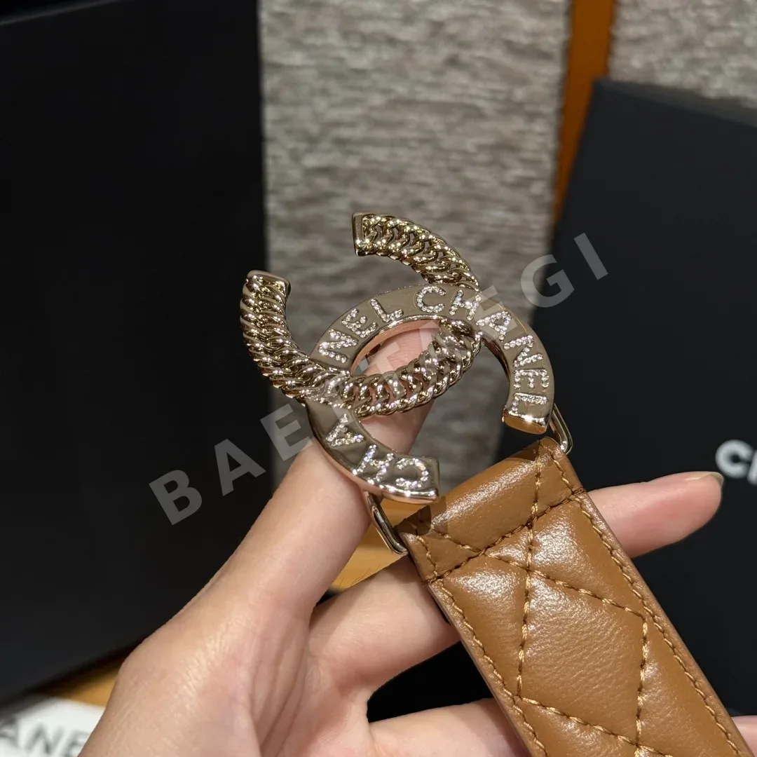 샤넬 더블 C 메탈 로고 램스킨 벨트 상세 이미지 6