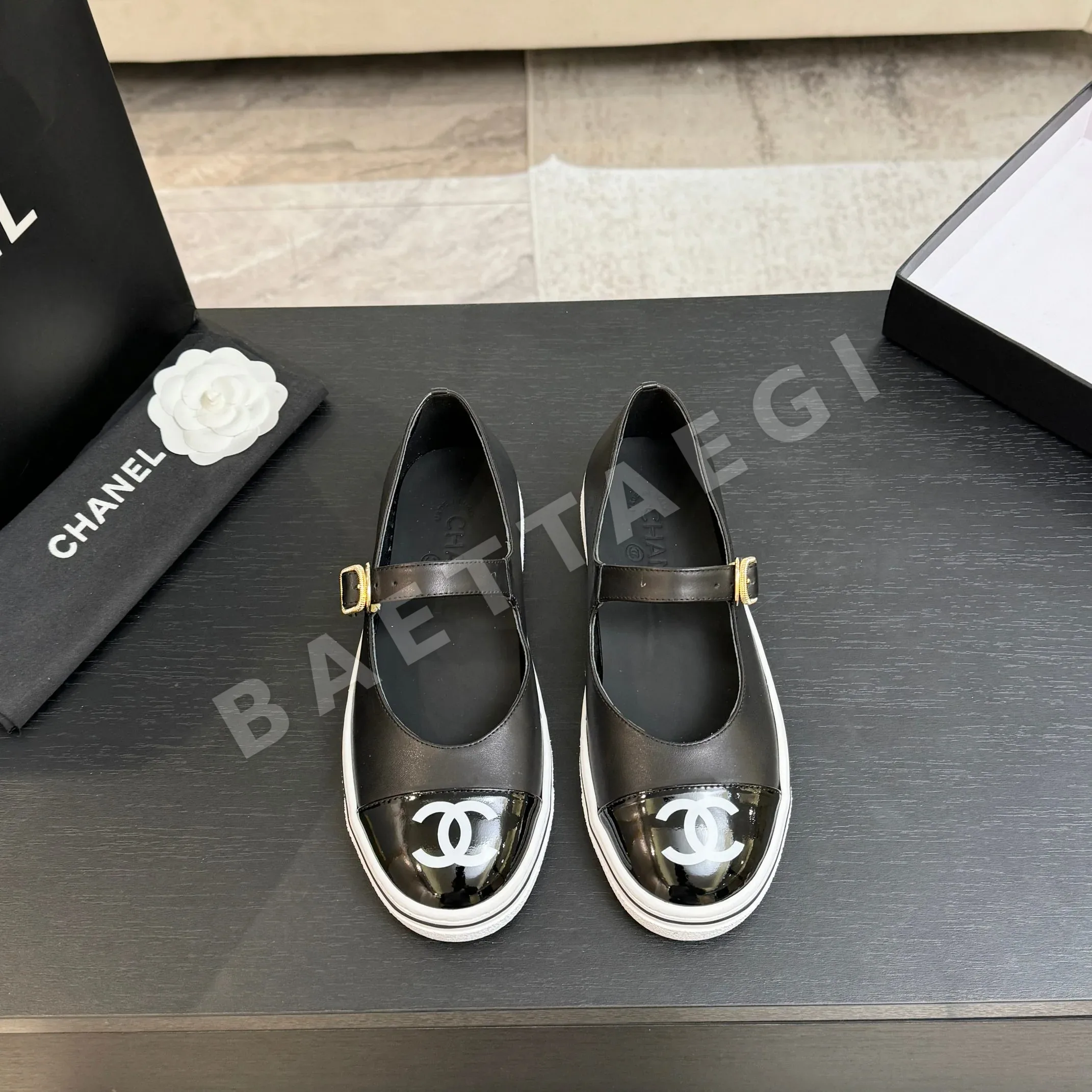 샤넬 플랫 레이스업 슈즈 98824