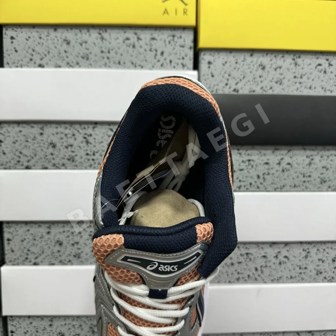 아식스 [LZ] 젤 카야노 14 1203A537-201 200569 Asics Gel-Kayano 14 Sepia Pure Silver 상세 이미지 4