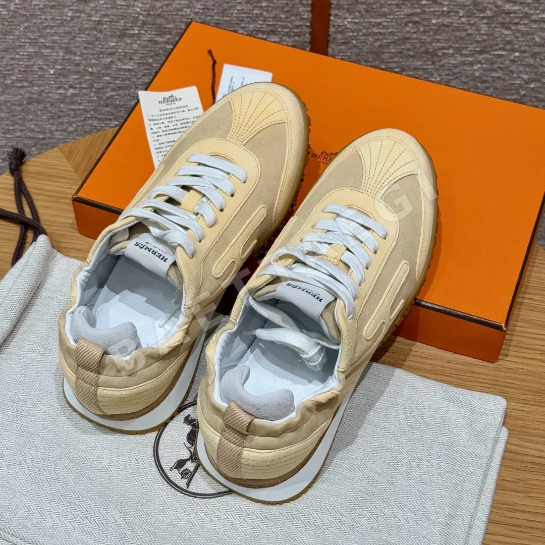 에르메스 제트 스니커즈 아몬드이엘로우 샤무아 가죽 상세 이미지 2