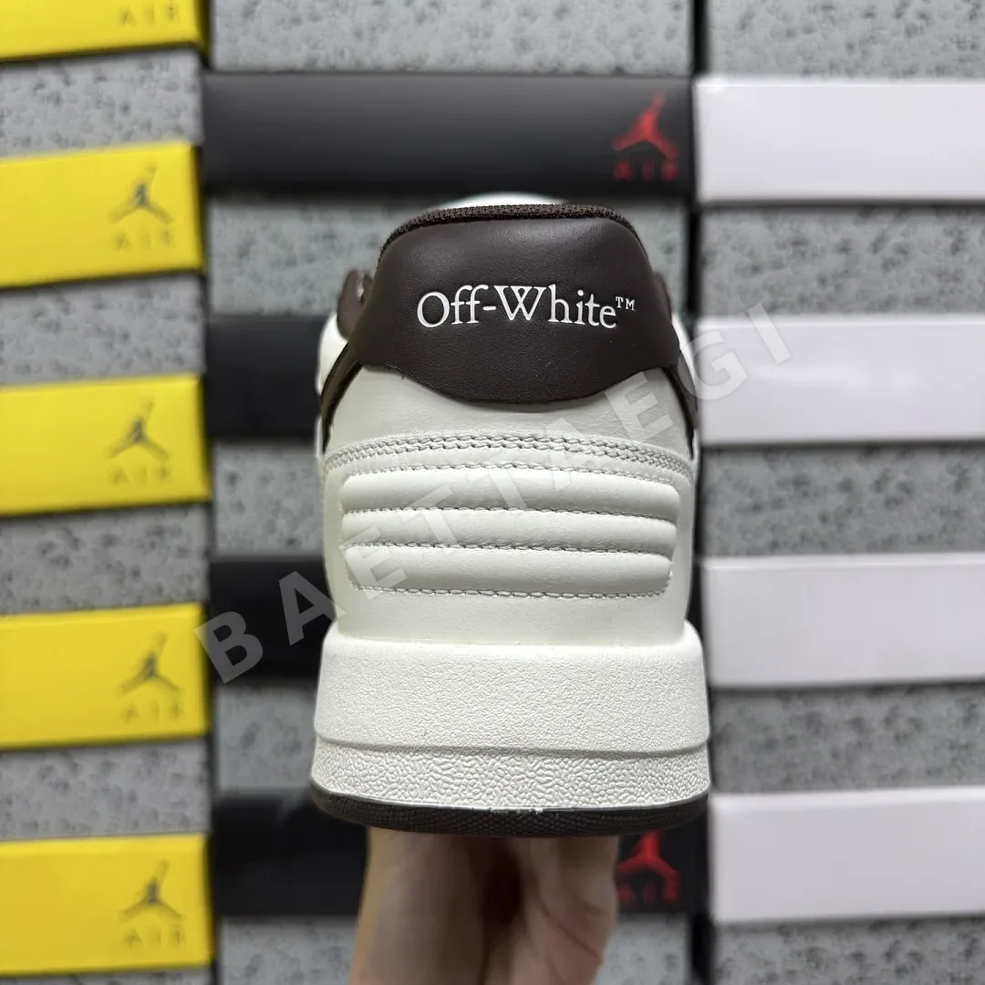 오프화이트 [KZ] 아웃 오브 오피스 OOO 로우 탑스 화이트 블랙 202490 Off White Out Of Office OOO Low 상세 이미지 3