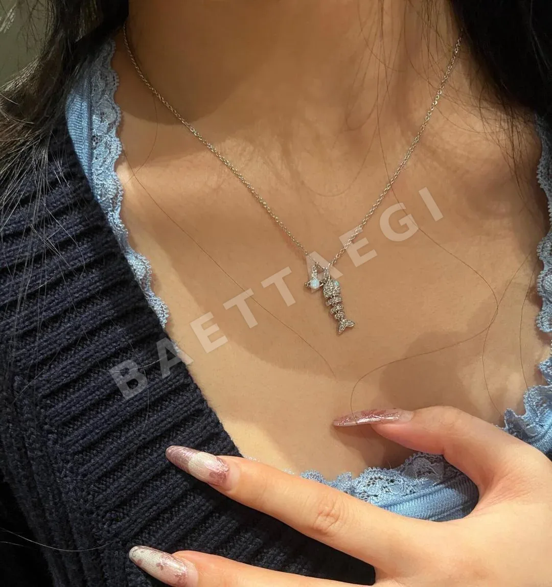 비비안웨스트우드 새턴 장식 목걸이 상세 이미지 4