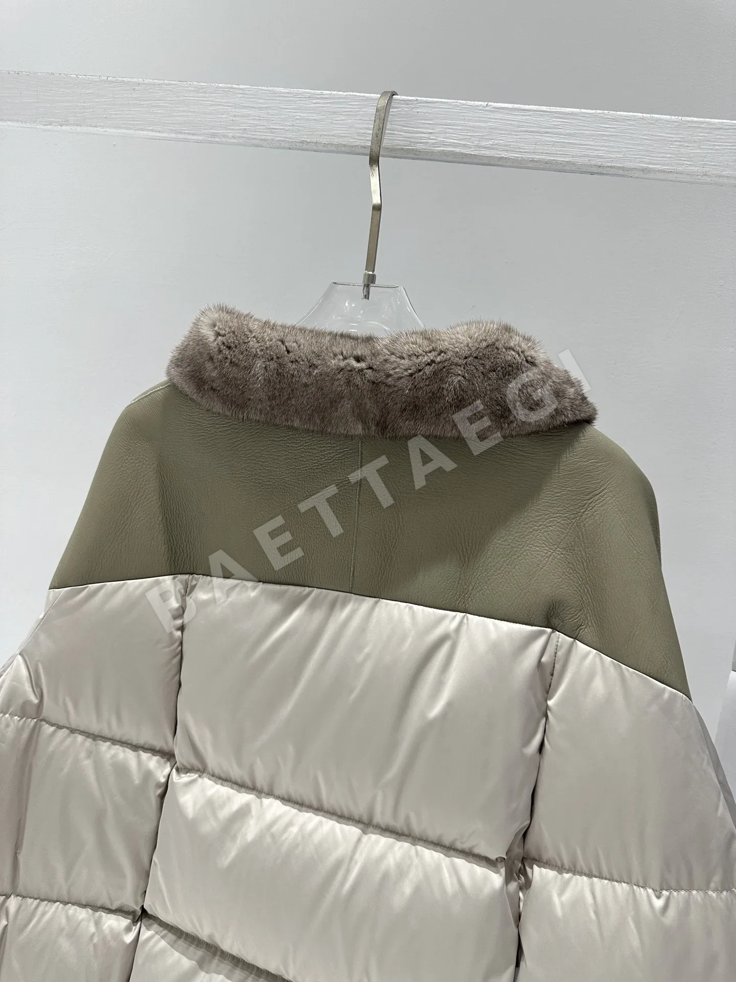 브루넬로쿠치넬리 캐시미어 거위털 여성 패딩 상세 이미지 9