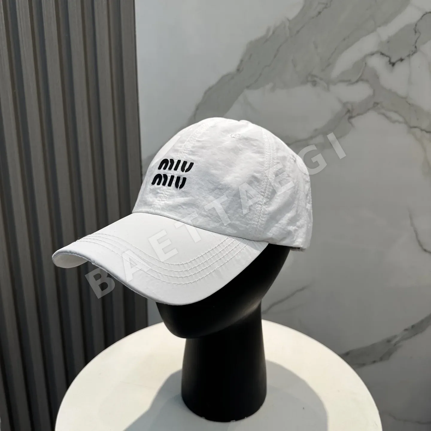 미우미우 속건성 메시 야구모자 119164