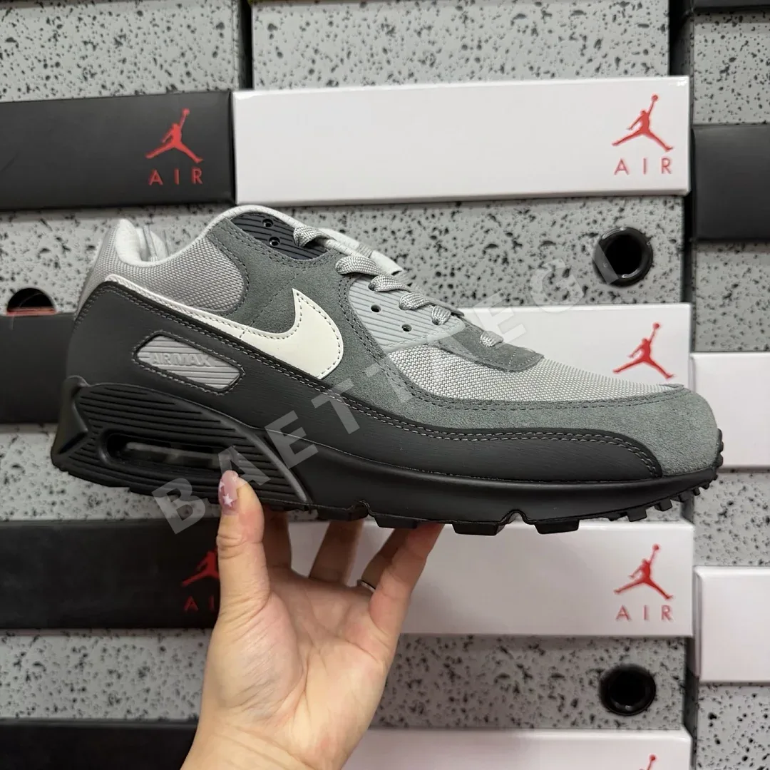 나이키 [XY] 에어 맥스 90 그레이 블랙 HQ3817-001 201055 Nike Air Max 90 Reflective Anthracite 상세 이미지 5