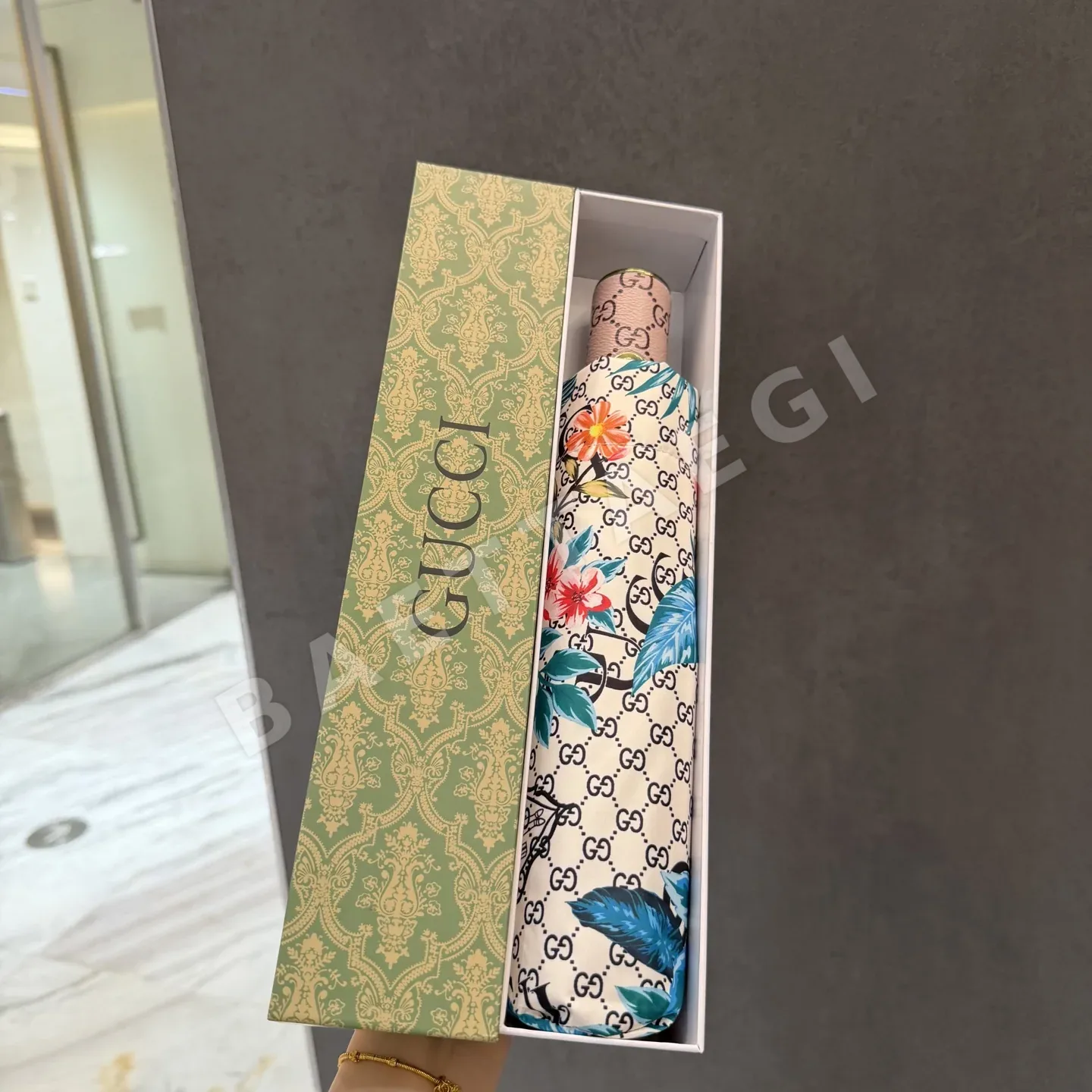 구찌 3단 접이식 자동 우산 85520