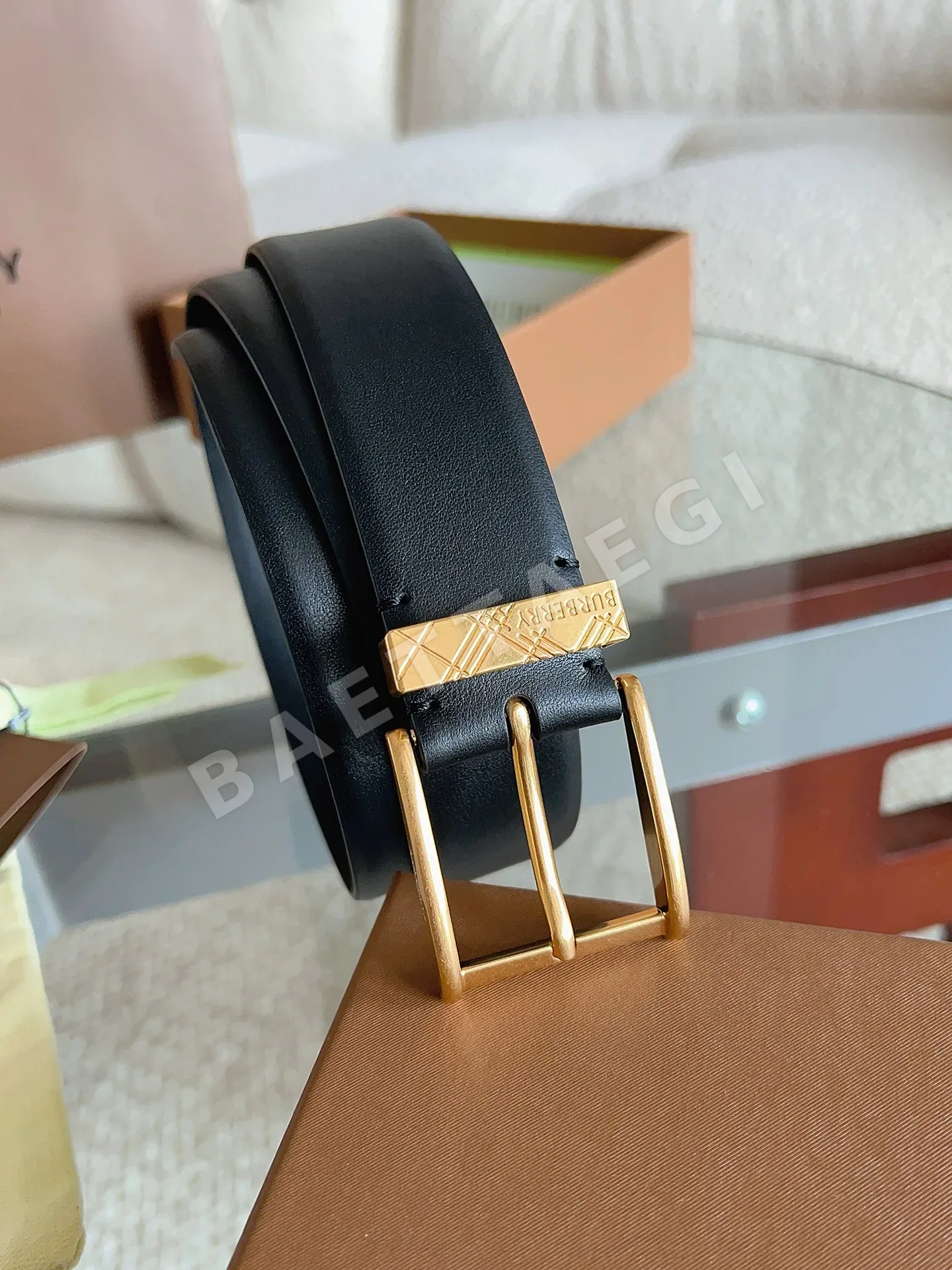 버버리 가죽 벨트 황동 버클 3.5 cm 폭 상세 이미지 2