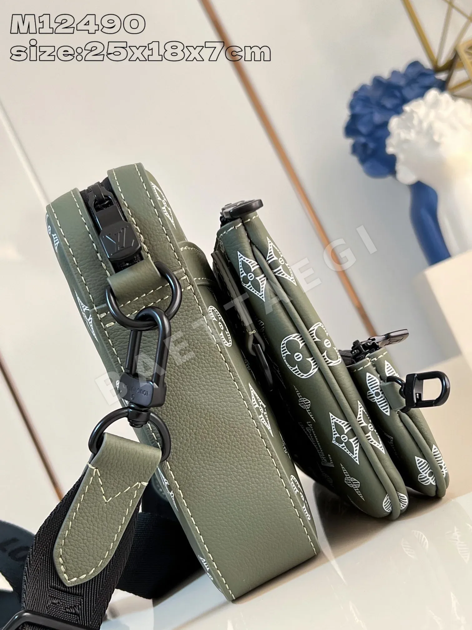 루이비통 트리오 메신저백 모노그램 가죽 M12490 상세 이미지 5