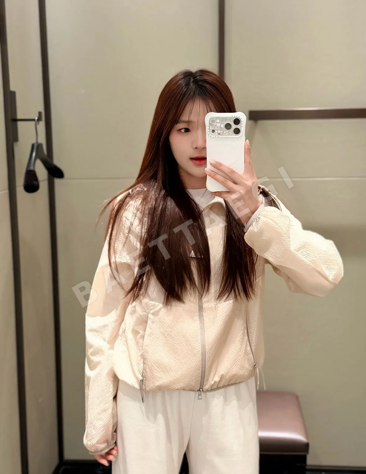 몽클레르 후드 크롭 자켓 여성용 상세 이미지 6