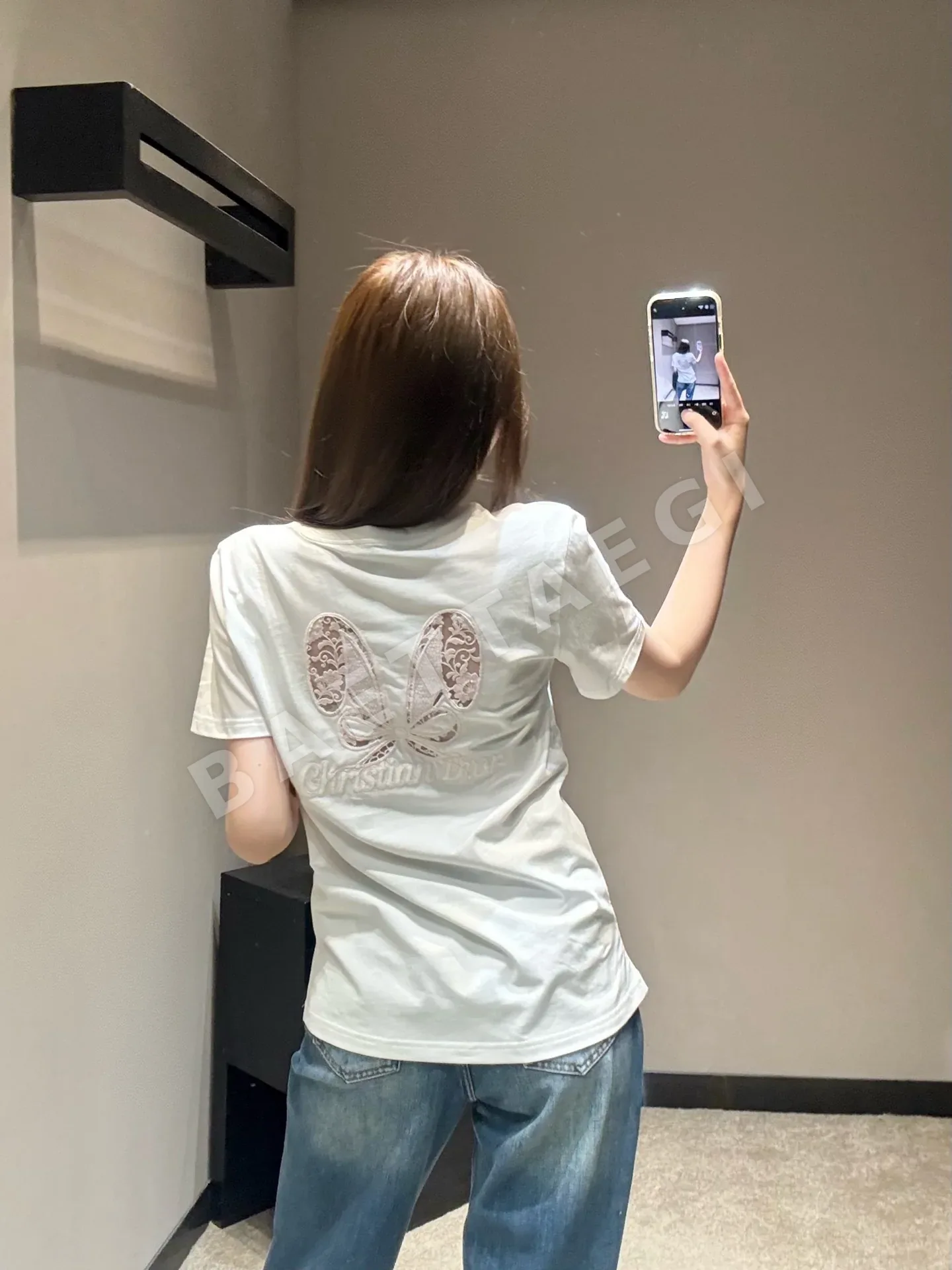 디올 자수 로고 여성 반팔 티셔츠 상세 이미지 3