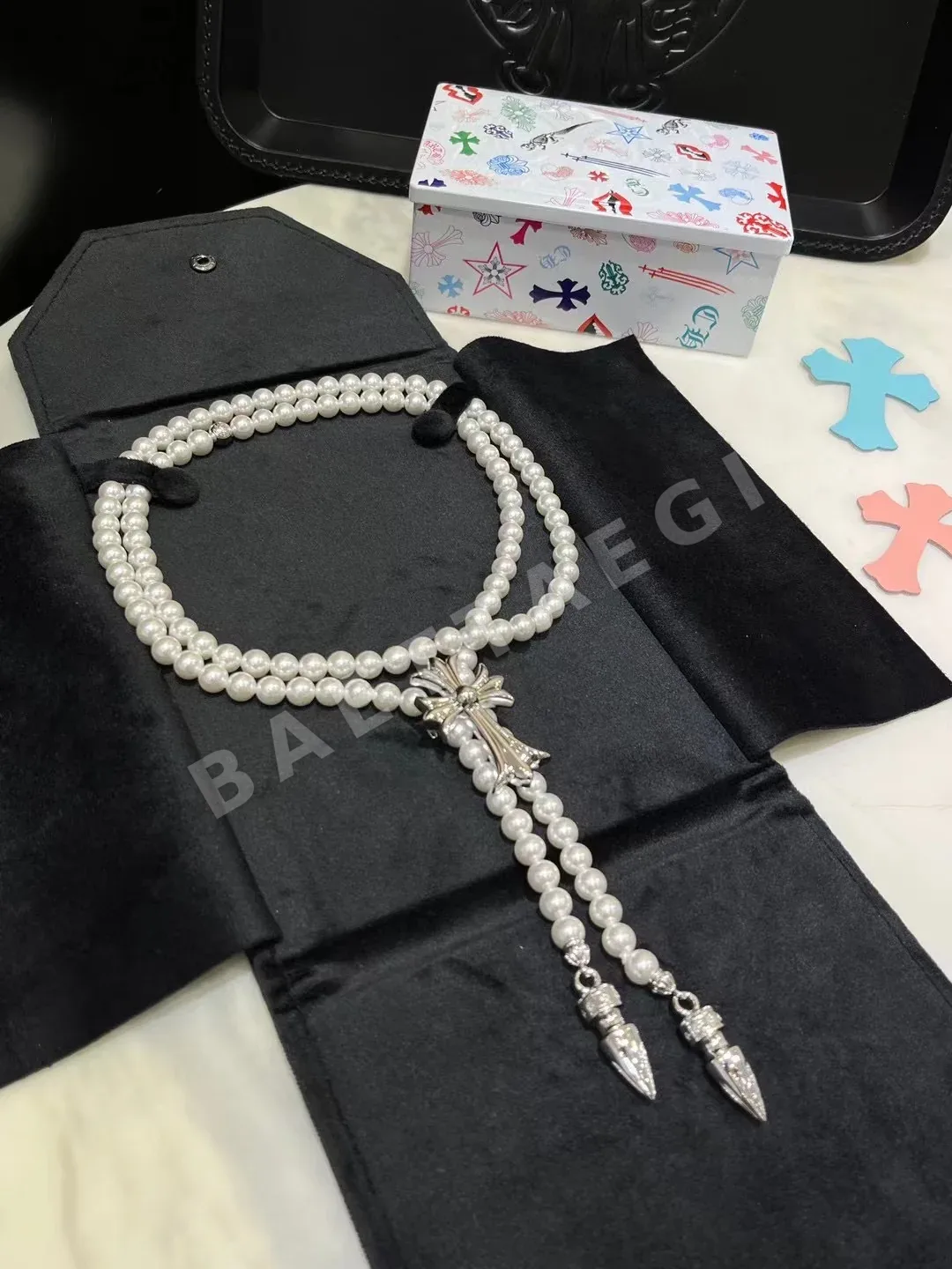 크롬하츠 크로스 진주 화이트골드 목걸이 상세 이미지 5