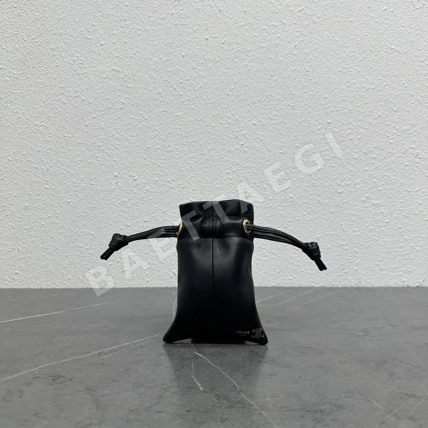 셀린느 램스킨 미니 크리스털 파우치 상세 이미지 1