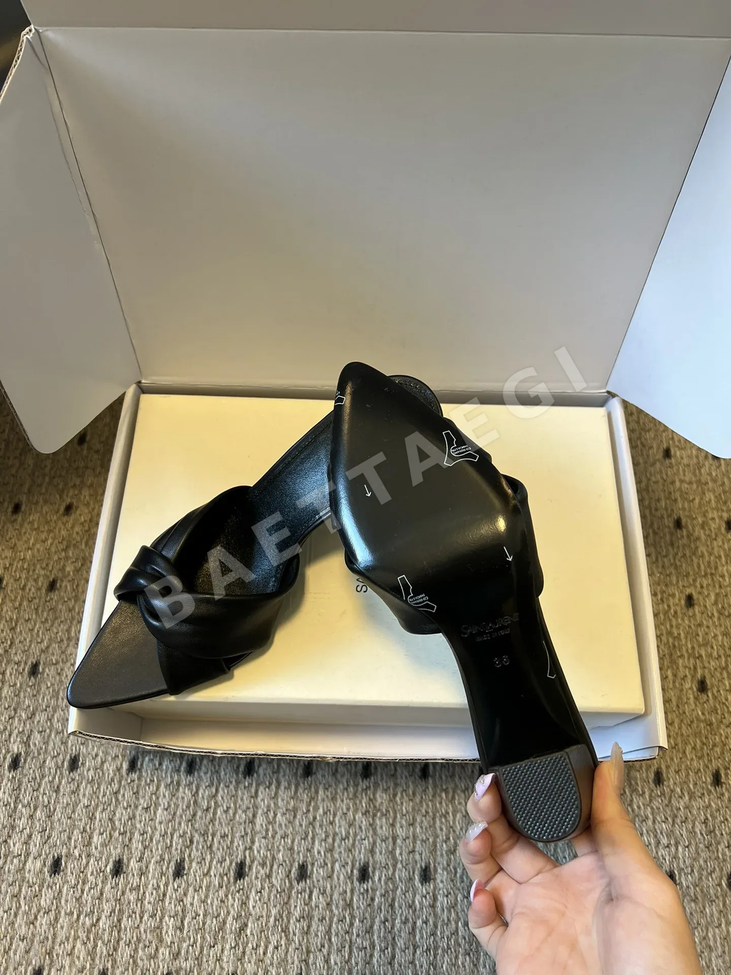 생로랑 스티치 뮬 9575 상세 이미지 4