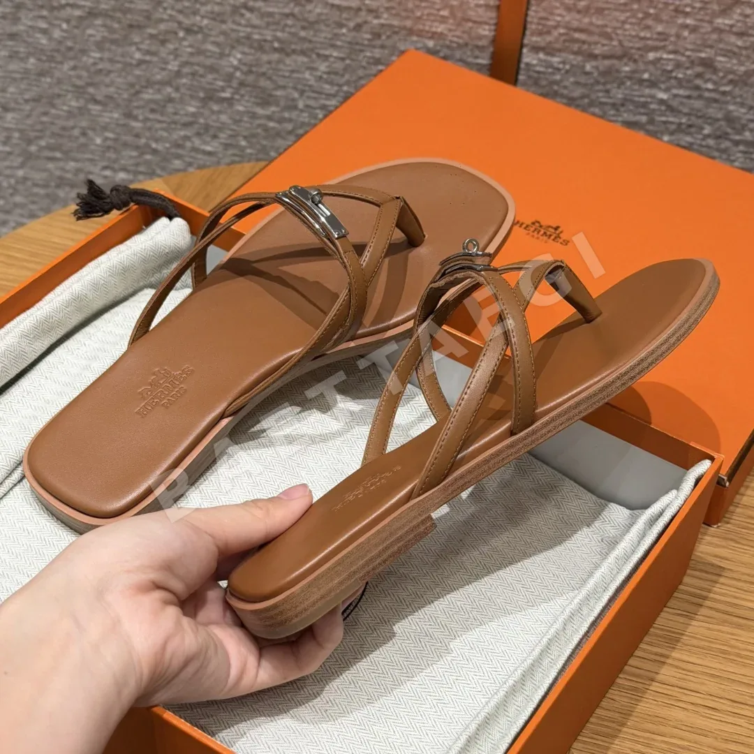 에르메스 미스 켈리 샌들 골든브라운 가죽 상세 이미지 4