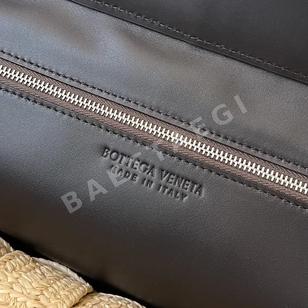 보테가베네타 라피아 스트로 토트백 상세 이미지 8