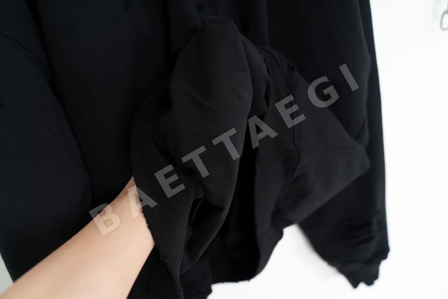 발렌시아가 남성 후드 파카 상세 이미지 8