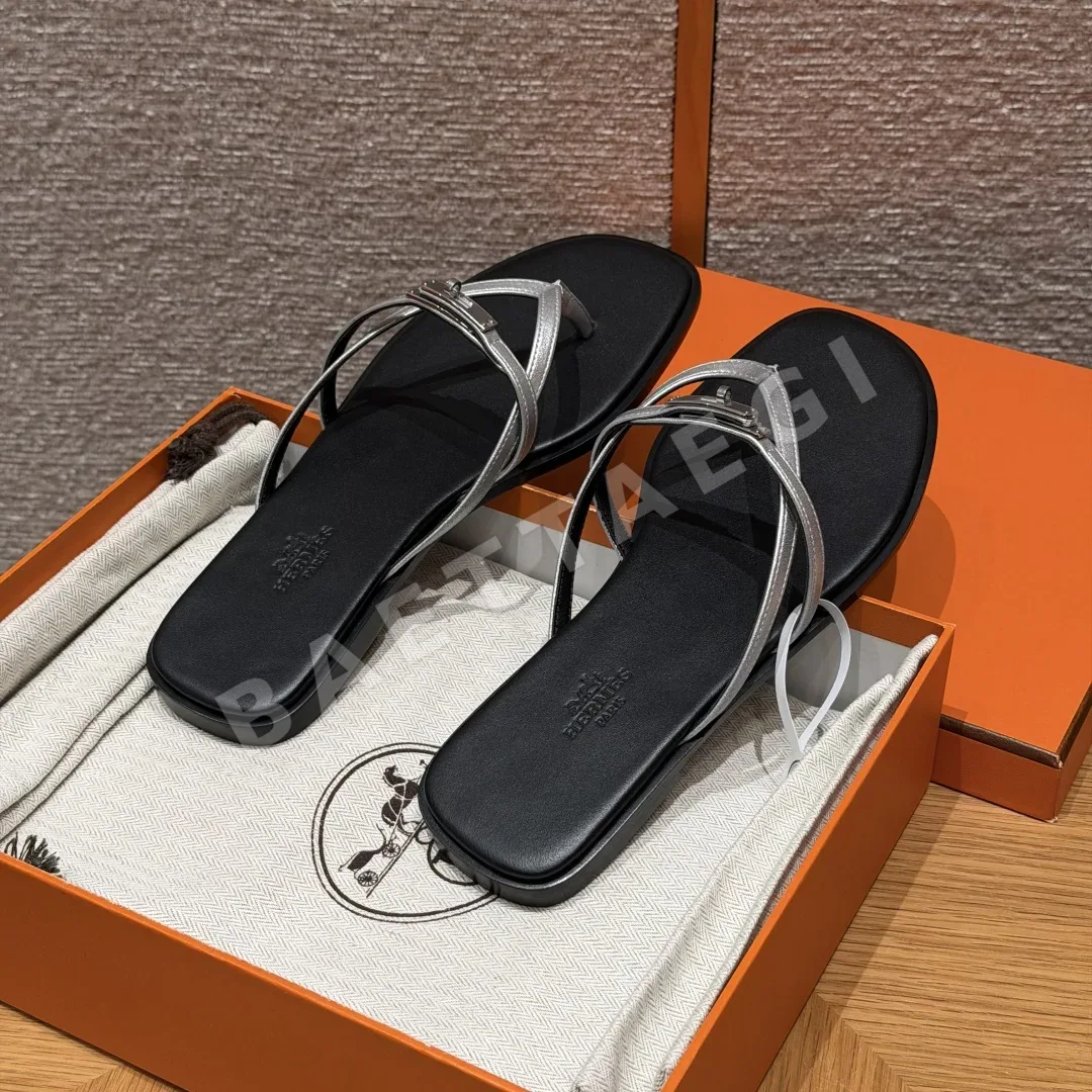 에르메스 미스 켈리 샌들 실버 염소가죽 상세 이미지 3