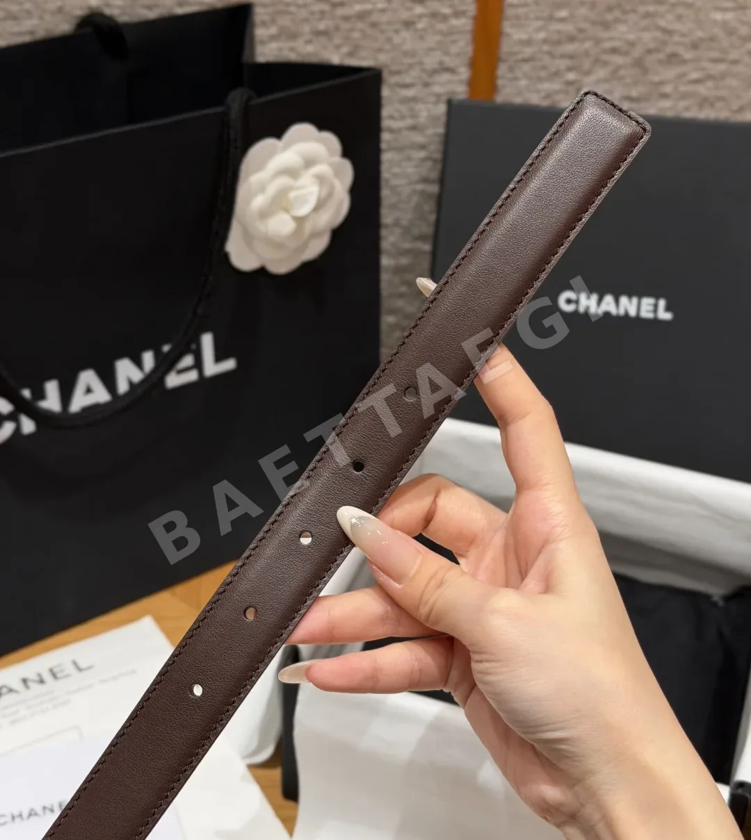 샤넬 더블 C 로고 가죽 벨트 상세 이미지 8