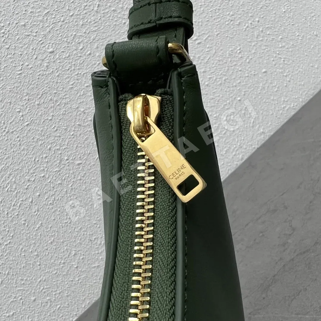 셀린느 AVA 언더암 가방 상세 이미지 7
