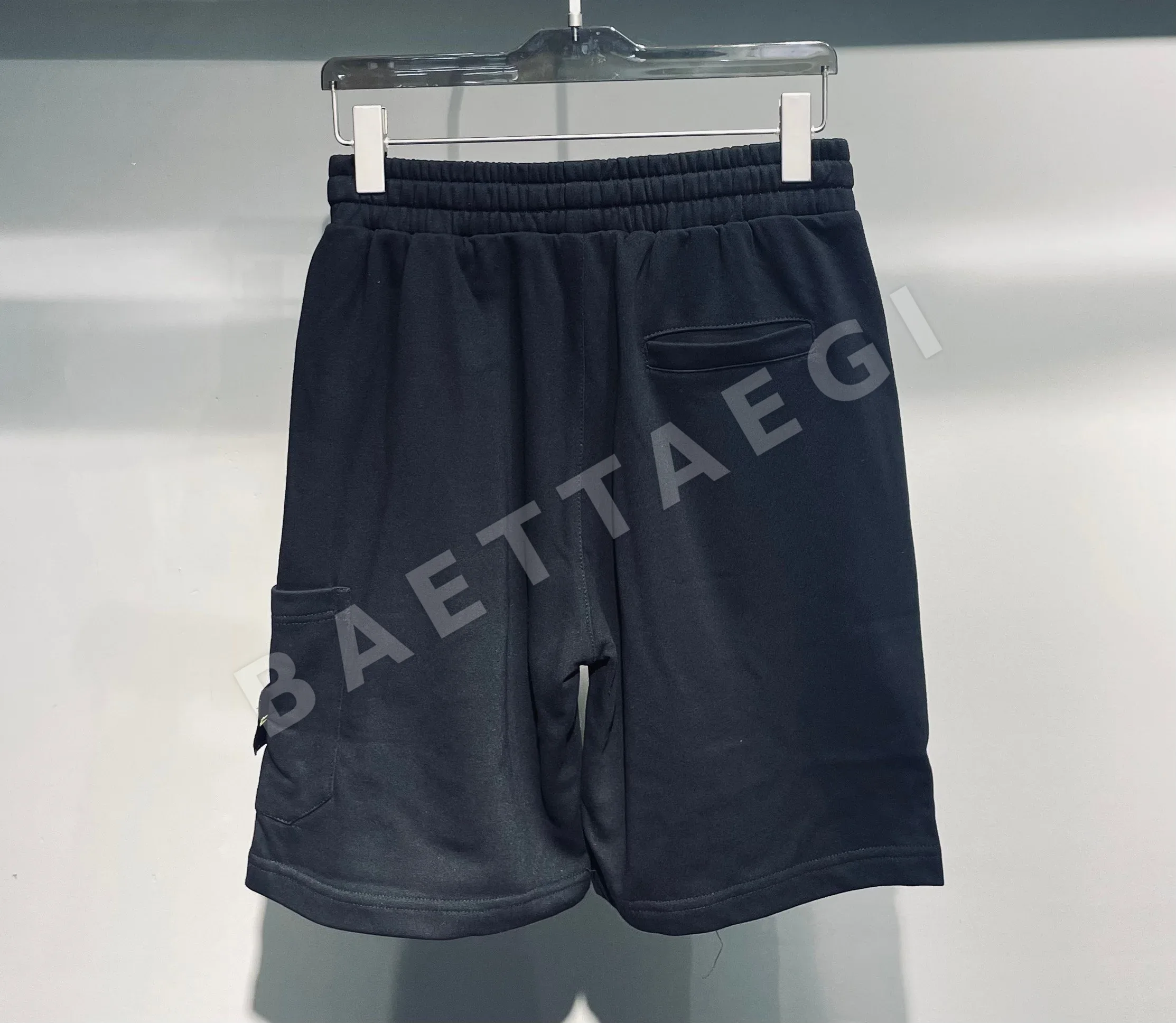스톤아일랜드 남여공용 반바지 51366 Stone Island Shorts 상세 이미지 2