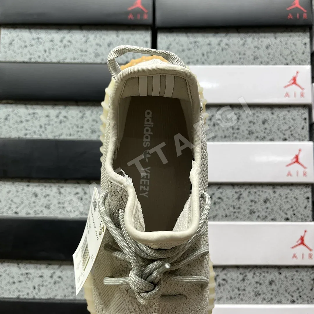 아디다스 [XQ] 이지 부스트 350 V2 F99710 200777 Adidas Yeezy Boost 350 V2 Sesame 상세 이미지 3