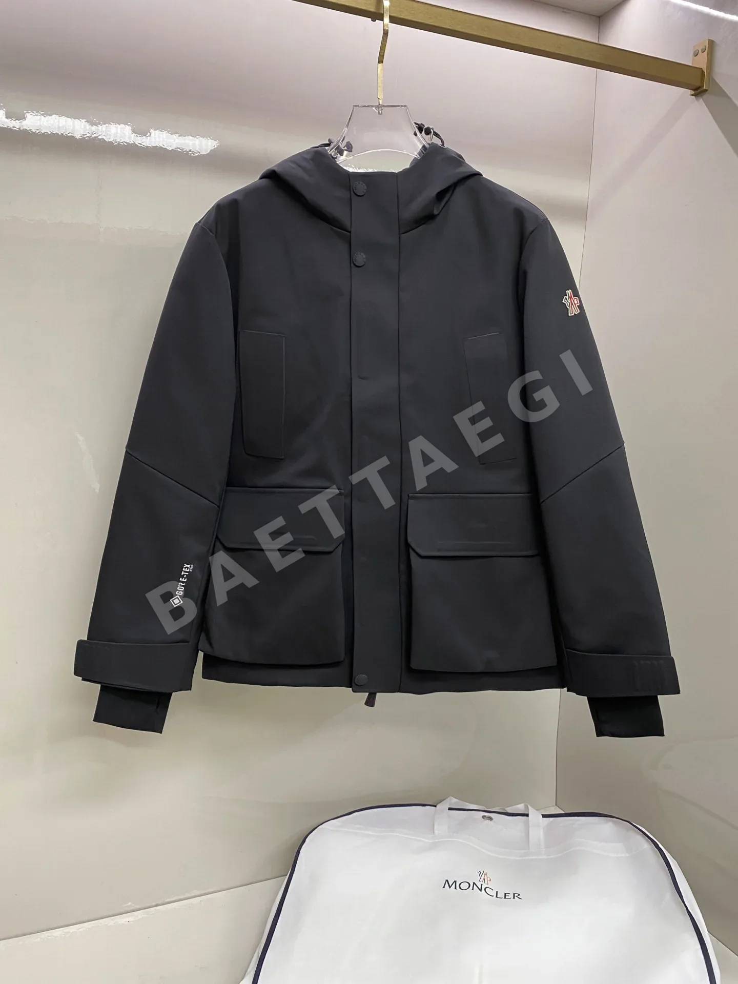 몽클레르 그레노블(Moncler Grenoble) 기능성 후드 스키 자켓 다운 패딩 168047