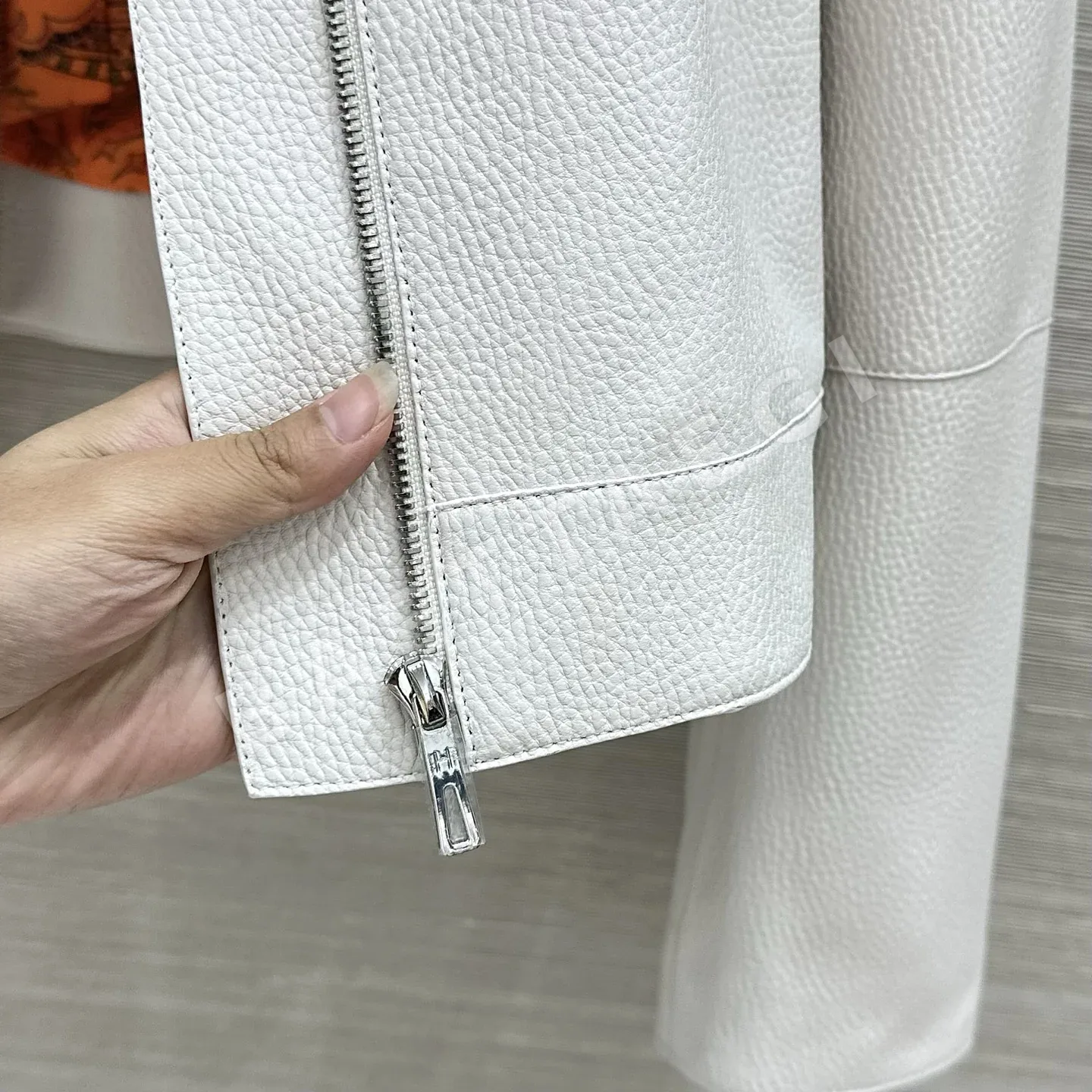 에르메스 리치 패턴 램스킨 여성 자켓 상세 이미지 8