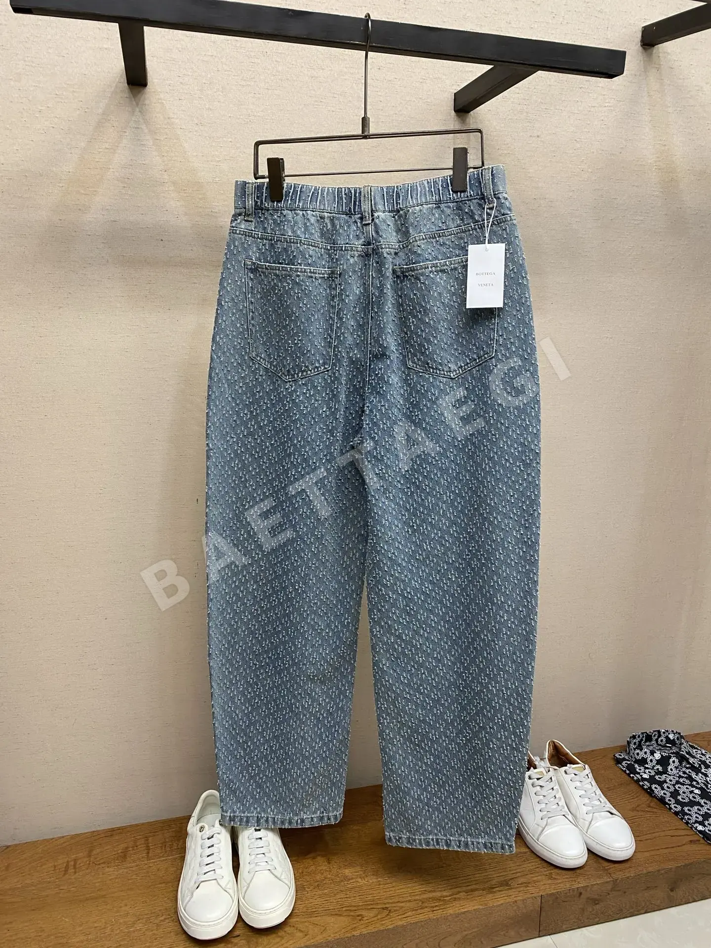 보테가베네타 와이드 레그 데님 바지 상세 이미지 2
