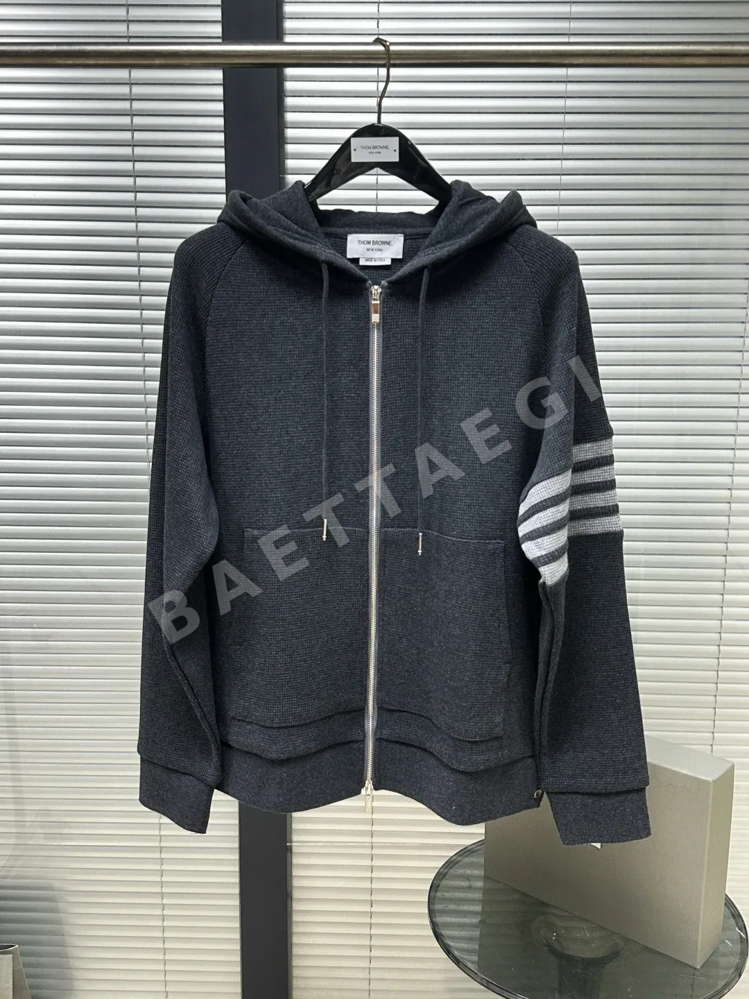 톰브라운 코튼 와플 후드 재킷 126239