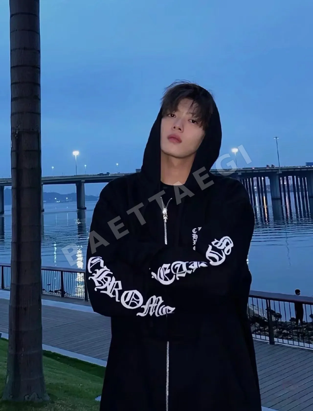 크롬하츠 블랙 지퍼업 가방 상세 이미지 4