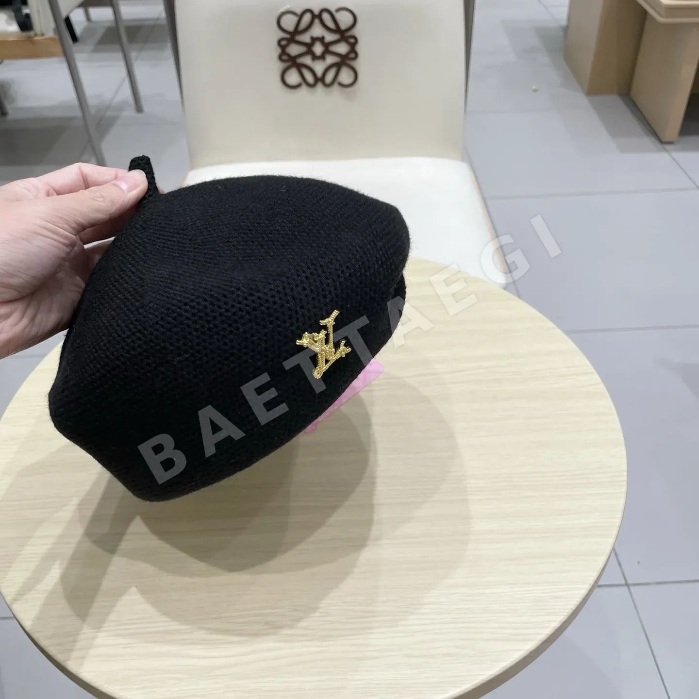 루이비통 무지 베레모 모자 상세 이미지 8