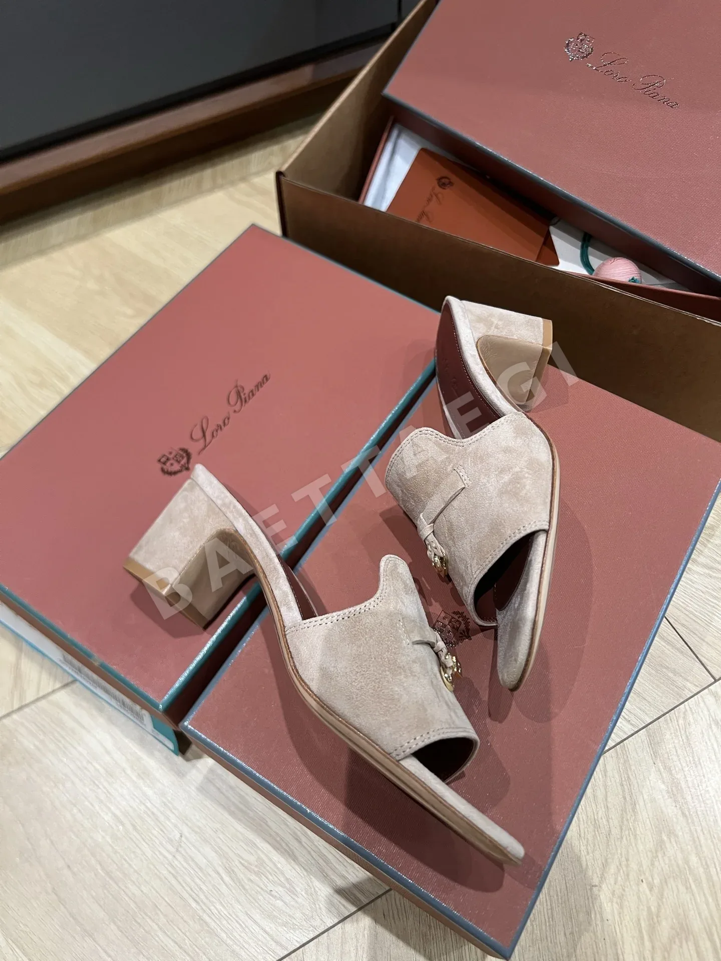 로로피아나 신발 상세 이미지 6
