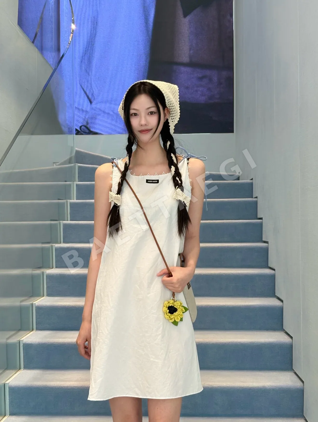 미우미우 내추럴 플리츠 민소매 원피스 상세 이미지 8