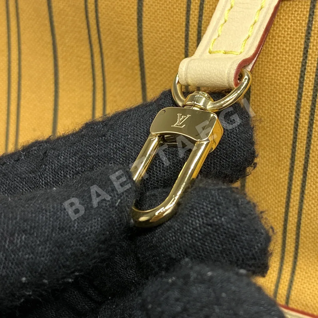 루이비통 네버풀 밴드리에 미디엄 리버시블 숄더백 M12257 상세 이미지 5