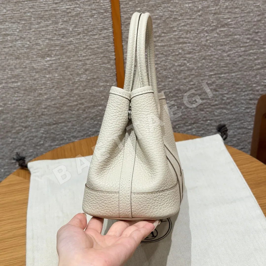 에르메스 가든파티 23 네고다 가죽 지갑 상세 이미지 4