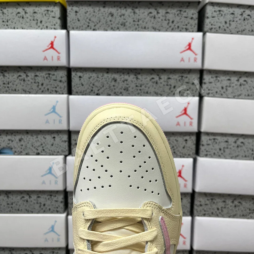 나이키 [FK] 조던 1 레트로 로우 OG SP IQ7604-100 201236 Nike Jordan 1 Retro Low OG SP 상세 이미지 6