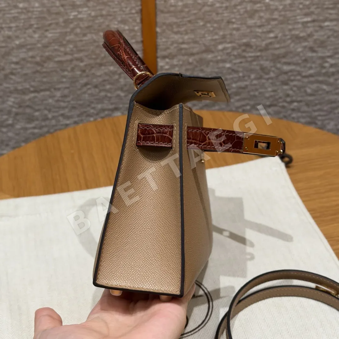 에르메스 미니 켈리 2 악어가죽 가방 상세 이미지 3