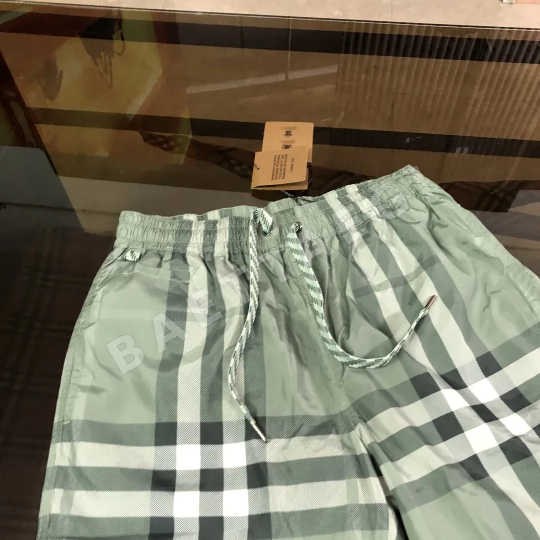 버버리 클래식 체크 메시 남성 반바지 상세 이미지 3