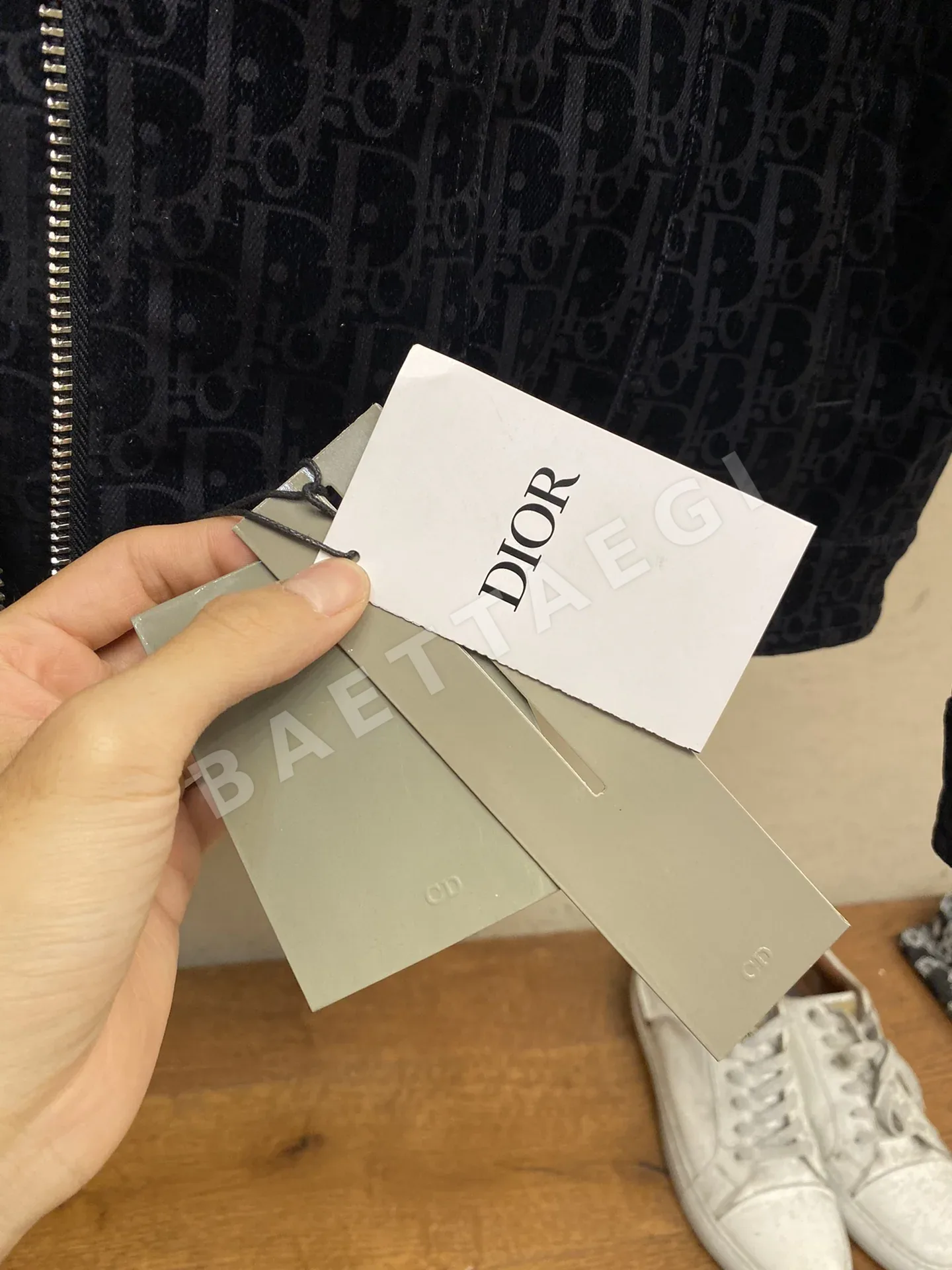 디올 로고 자카드 데님 후드 다운 자켓 상세 이미지 8
