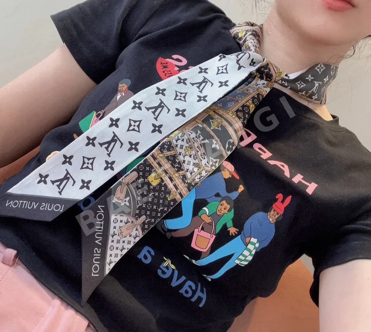 루이비통 더블 레이어 실크 스카프 상세 이미지 1