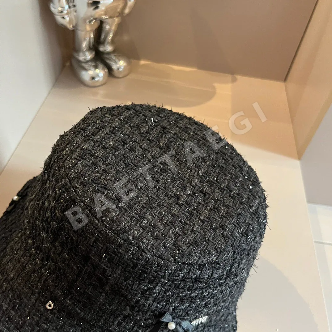미우미우 모자 81242 Miu Miu Cap 상세 이미지 4