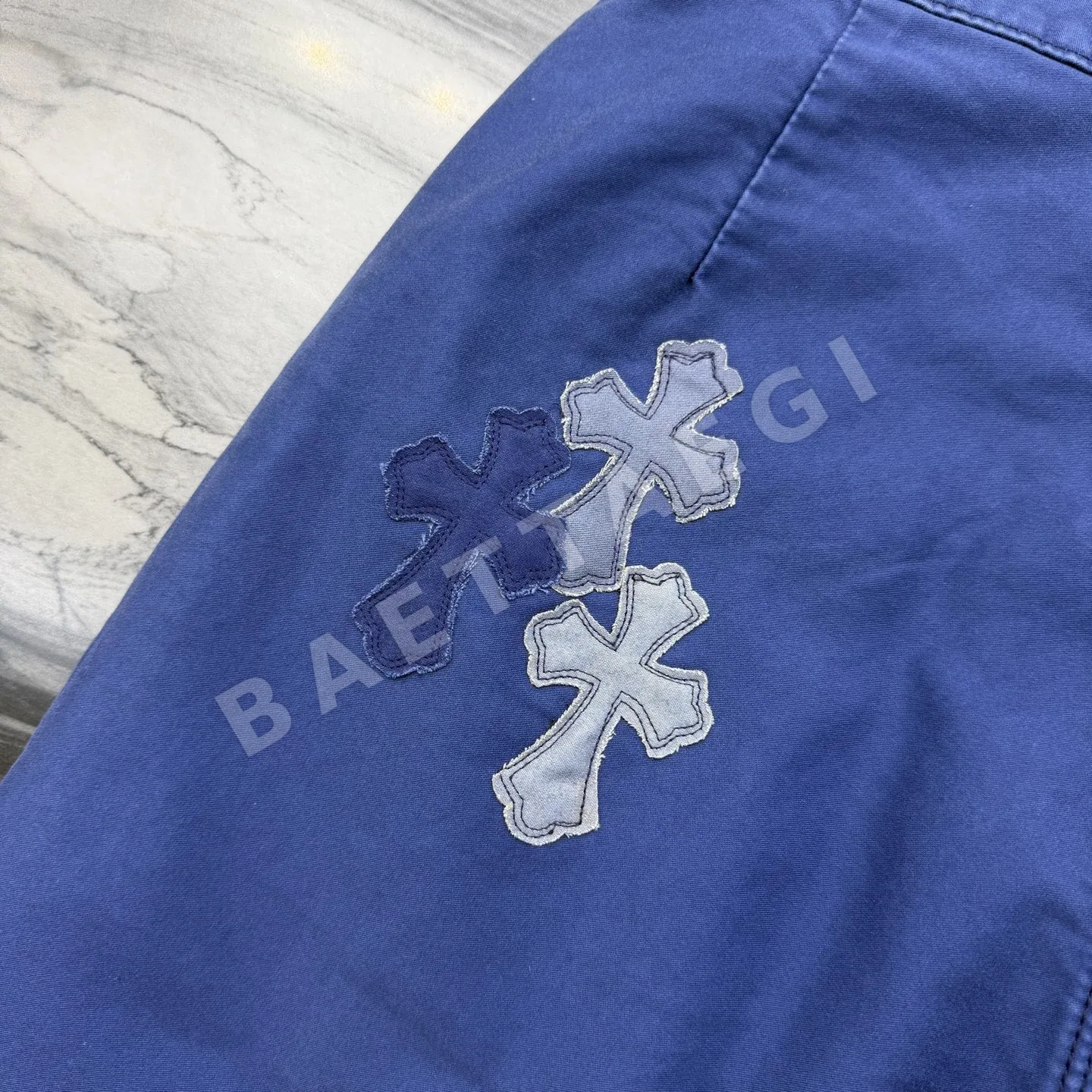 크롬하츠 크로스 무늬 남성 청바지 상세 이미지 8