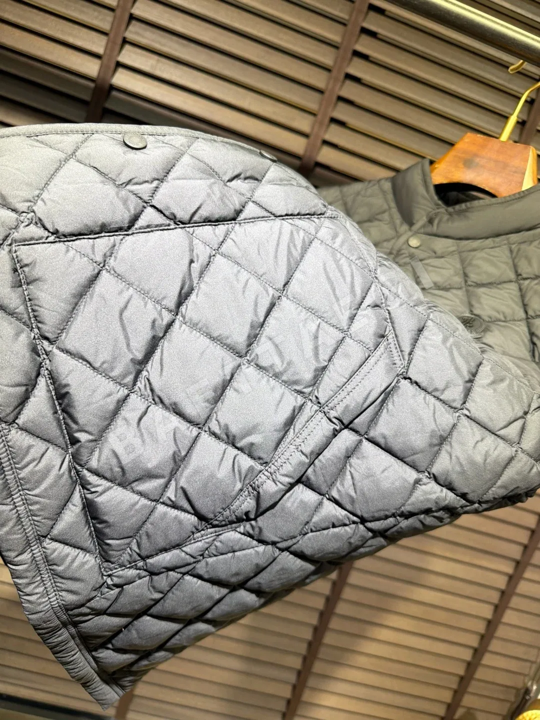 몽클레르 남성 다운 조끼 M9631 상세 이미지 7