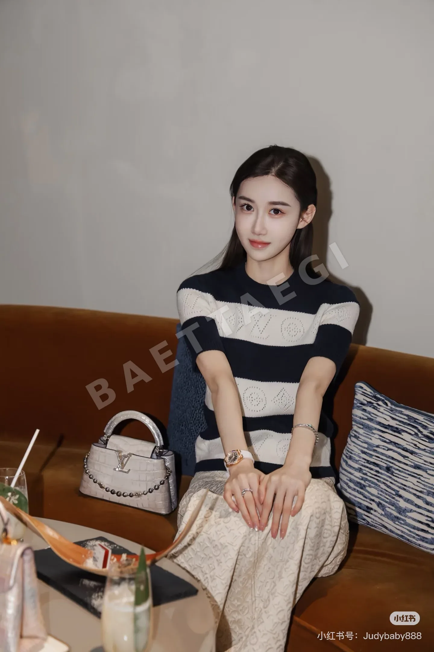 루이비통 캐시미어 혼방 스트라이프 반팔 니트 티셔츠 상세 이미지 7