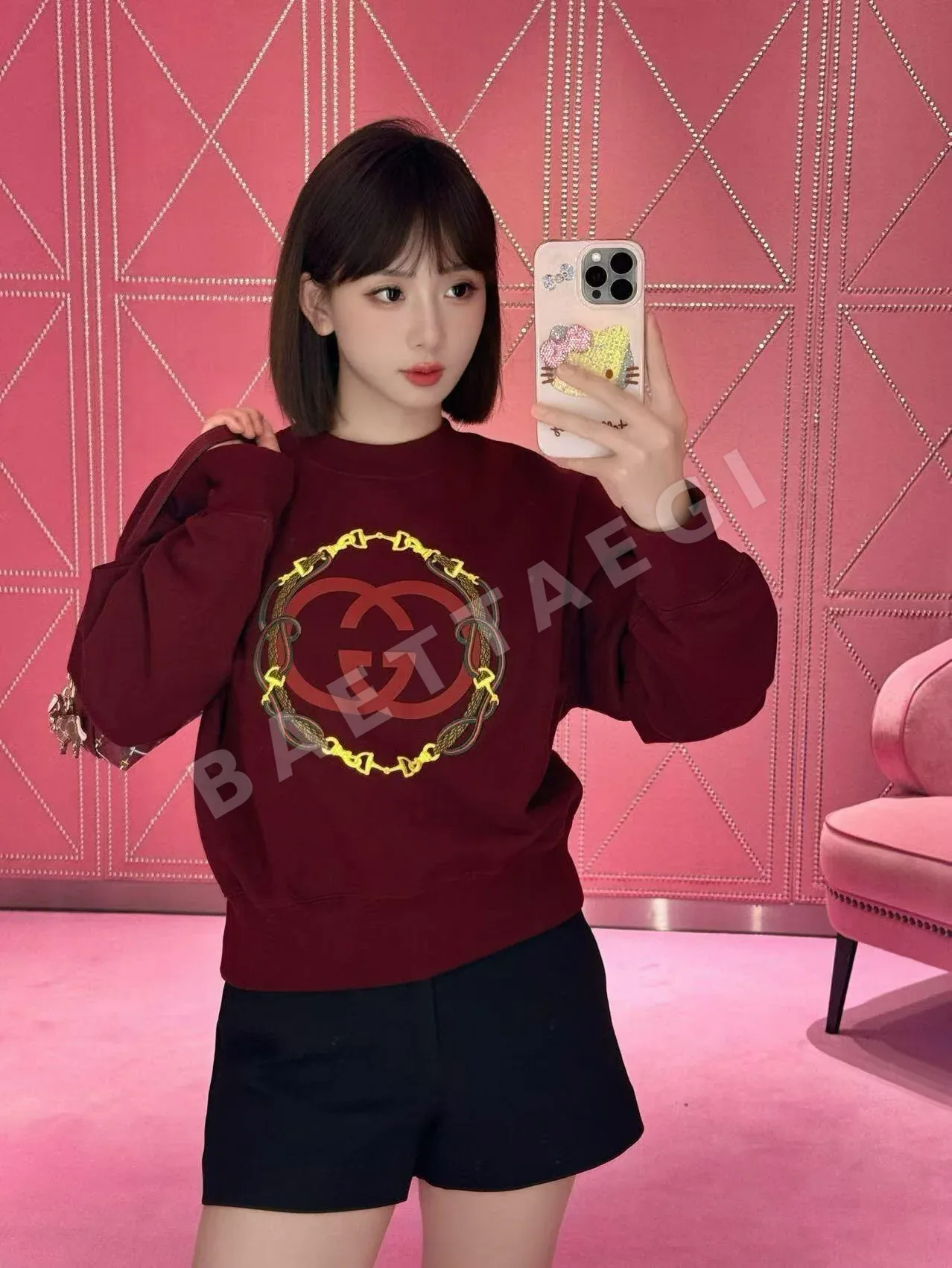 구찌 드롭 숄더 루즈핏 프린트 자수 크루넥 긴팔 스웨트셔츠 54109