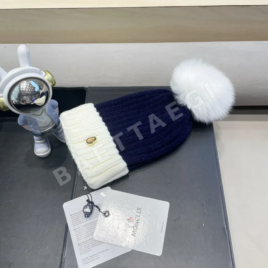 몽클레르 폭스 폼폼 울 니트 모자 상세 이미지 2